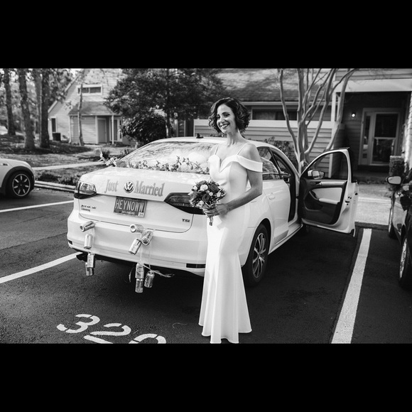 Meet your Posher, Dani Nicole 🖤🎹🌹 - Picture 15 of 15